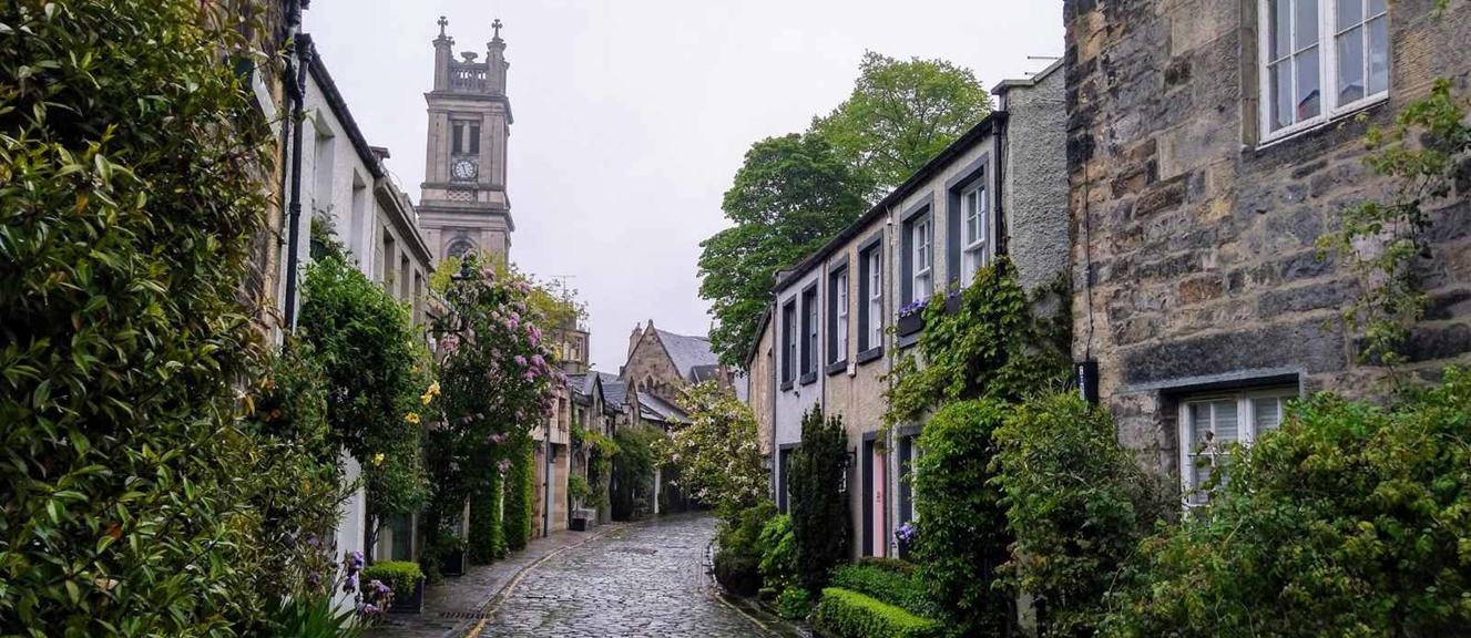 Edinburgh látképe, ahonnan sok túra indul